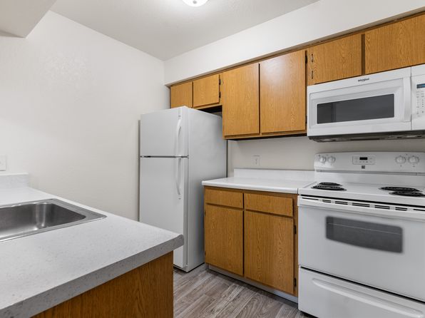 320 Thomas St #607-04