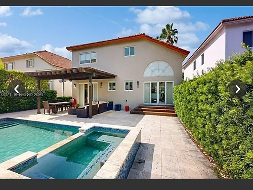 10942 NW 59th St Photo 1