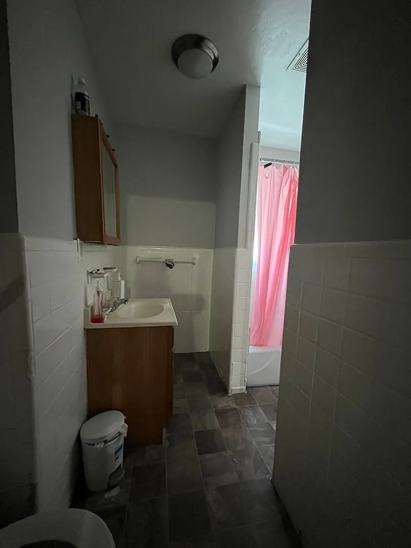 Huge 4 Bed in Brighton! — Photo 4