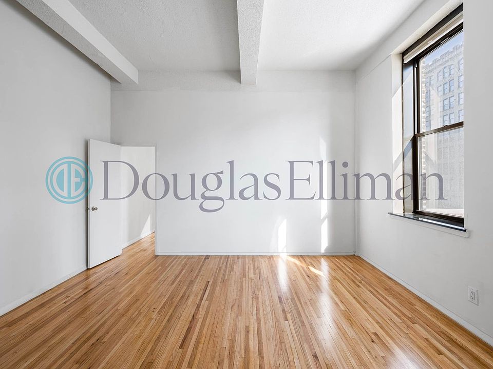 1st image of 239 Park Ave S APT 4C