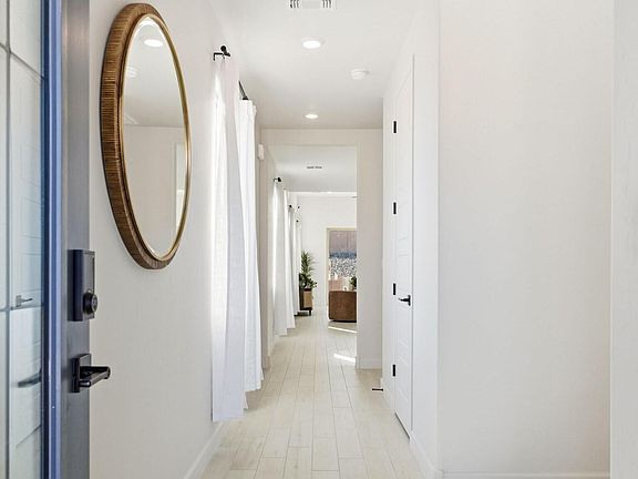 2nd image of 4183 Silver Springs Rd NE