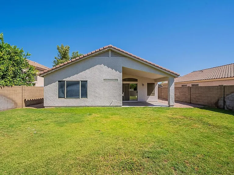 7035 W Phelps Rd — Photo 32
