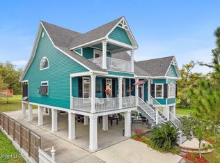221 N Beach Blvd, Waveland, MS 39576