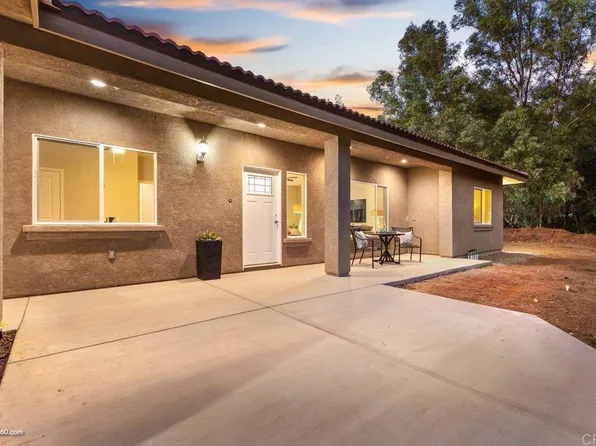 1670 Laslo Dr, Escondido, CA 92025