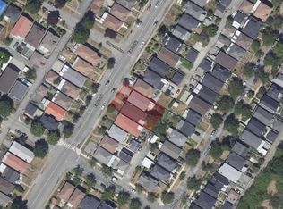 4928 Earles St, Vancouver, BC V5R 3R5