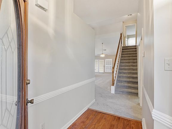 3rd image of 4077 Muirfield Dr