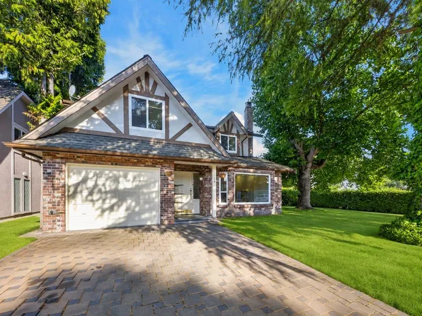 8580 Dakota Pl, Richmond, BC V7C 4Y6