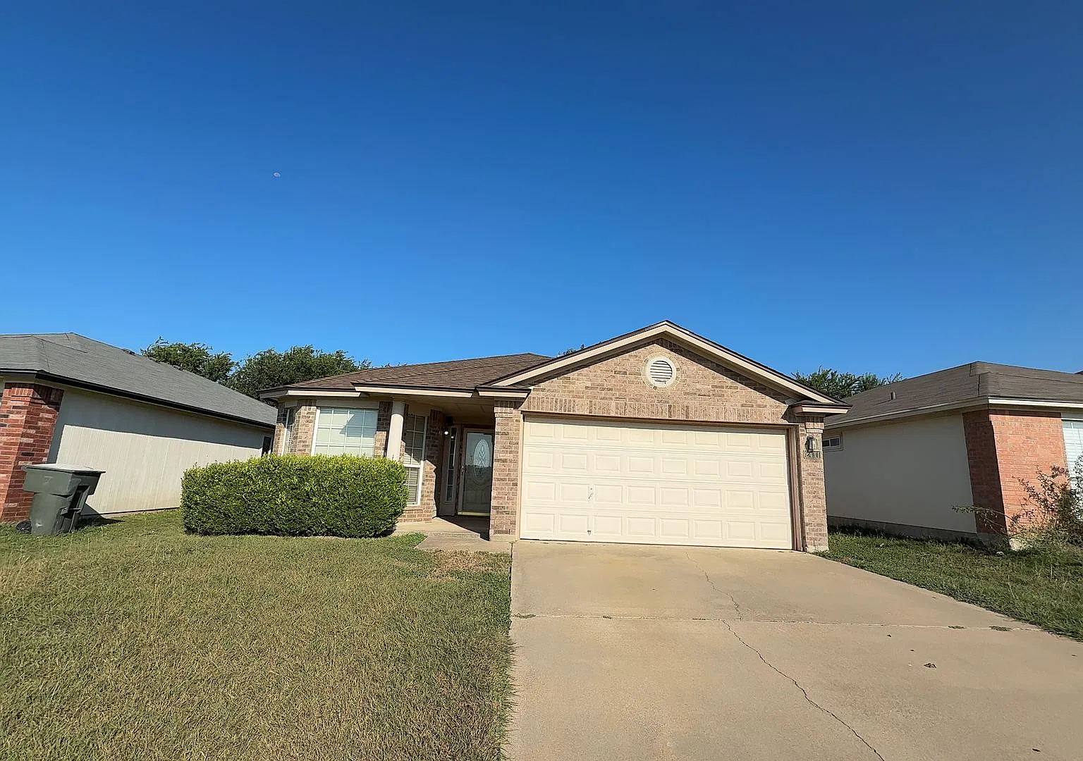 Available 12/10/2026, 3 bedroom — Photo 1