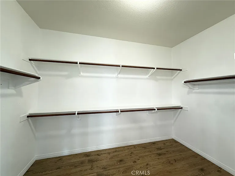 27949 Breakwater Ct — Photo 11