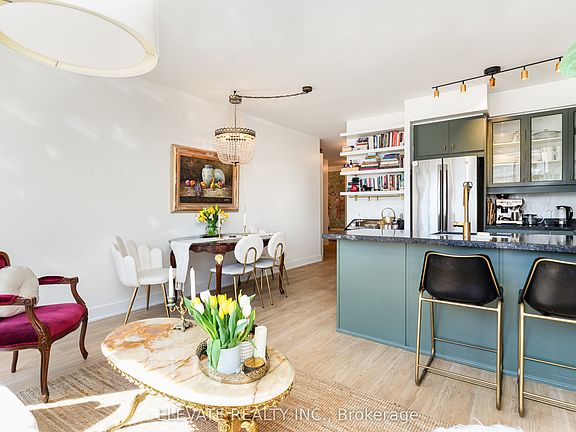 4th image of 168 King St E #802