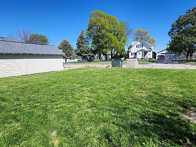 1114 C St, Cozad, NE 69130 | Zillow