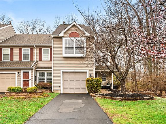 2nd image of 31 Cypress Pl