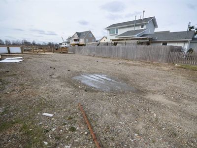 951 S 5th St, Lindenhurst, NY, 11757
