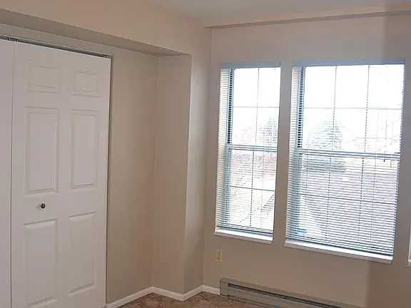 3 bed, 1025 sqft, $1,795 — Photo 2