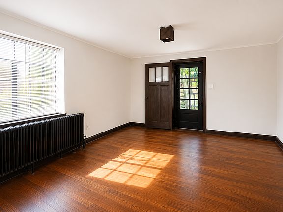 3rd image of 710 Filbert St #R