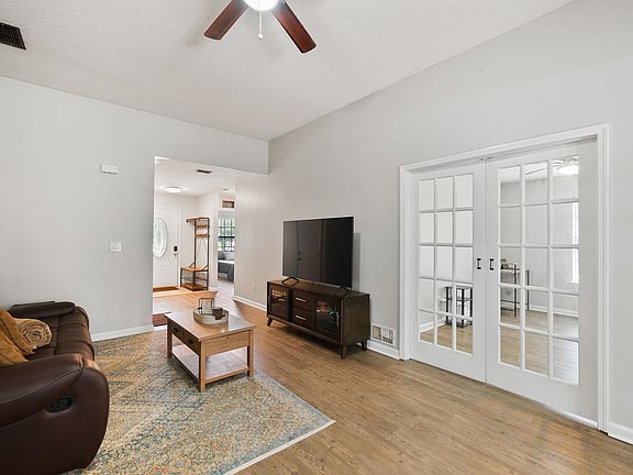 4th image of 456 Jax Estates Dr S