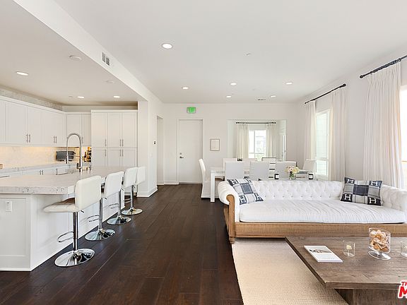 2nd image of 12499 Osprey Ln #2