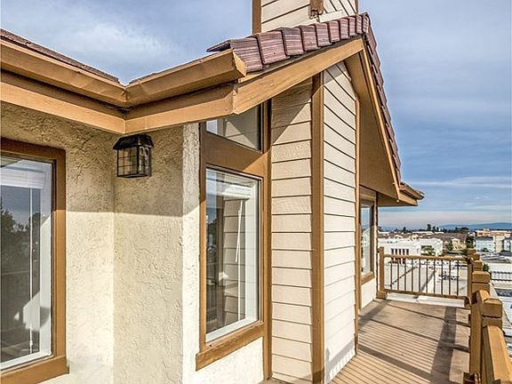 3rd image of 2563 Plaza Del Amo Unit 412