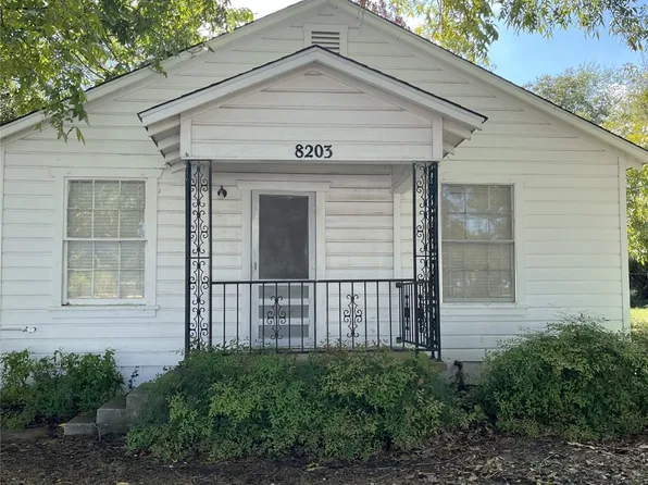 8203 Delmar St, White Settlement, TX 76108