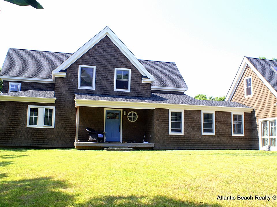 1st image of 10 Fort Ln