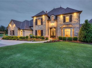 5200 Carrington Pl, Oklahoma City, OK 73131