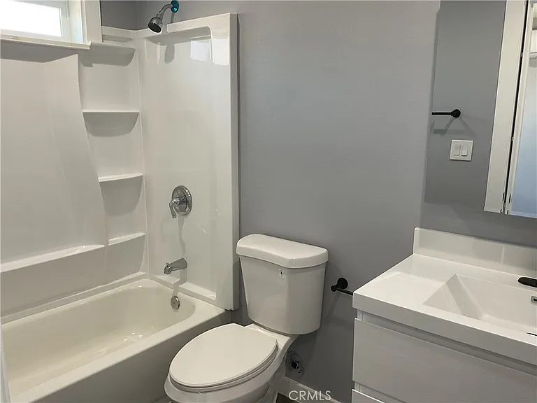 1011 N Jackson St — Photo 11