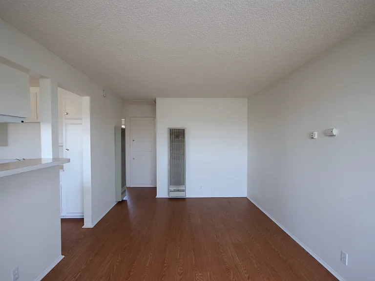 1005 S Marguerita Ave #E — Photo 9