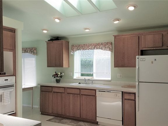 3rd image of 1822 Windflower Ln SE #63