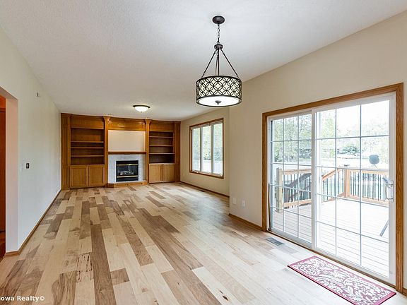 4th image of 6887 Dakota Dr