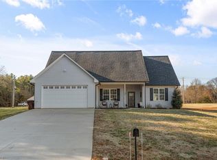 196 McCullough Rd, Mocksville, NC 27028