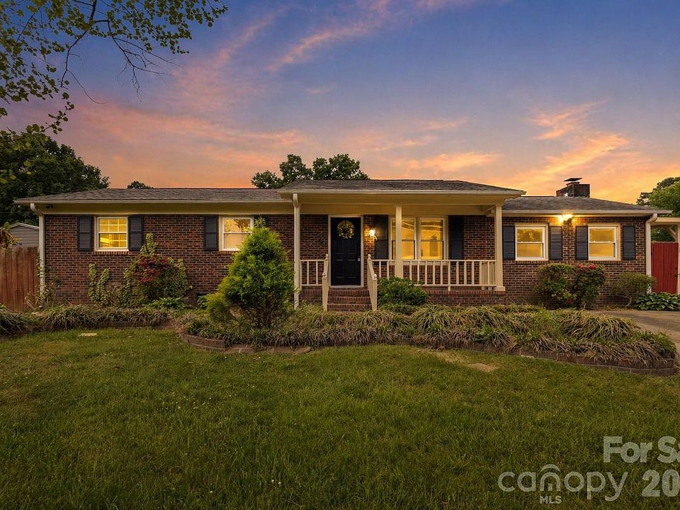 1st image of 4419 Ginger Dr
