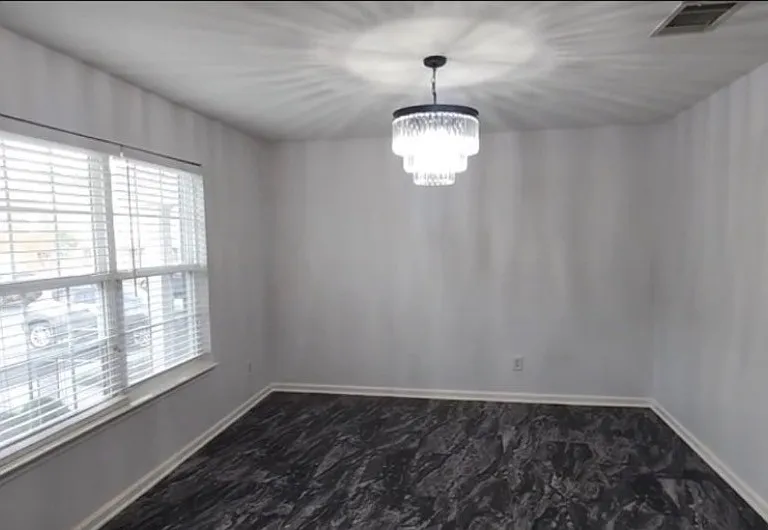 2035 Shaylin Loop — Photo 3