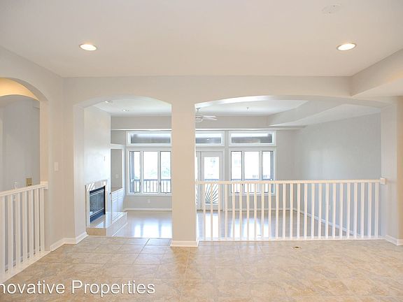 3rd image of 7025 Chesapeake Harbour Dr E