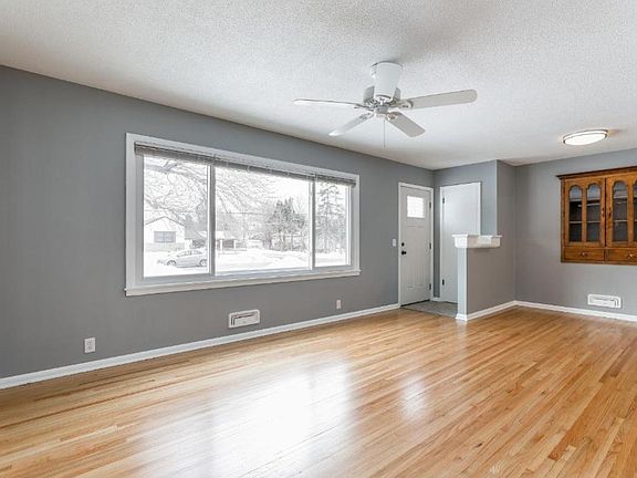 3rd image of 6321 Corvallis Ave N