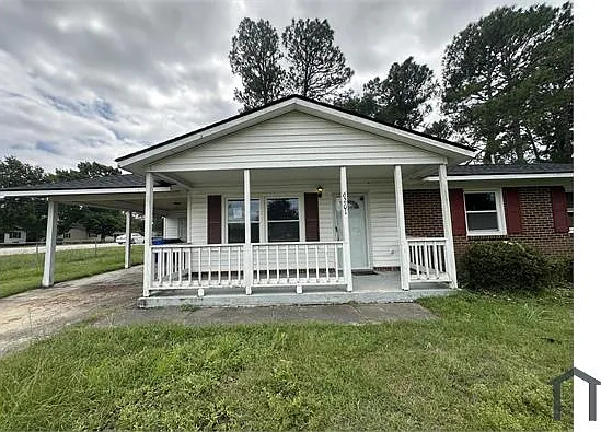 3 bed, 1125 sqft, $1,450 — Photo 2