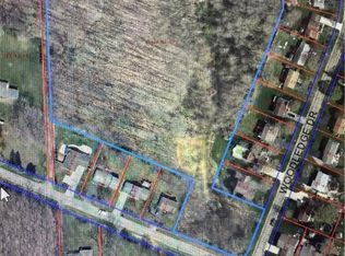 W Webb Rd, Youngstown, OH 44515