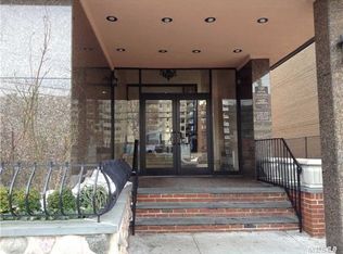 13454 Maple Ave, Flushing, NY 11355