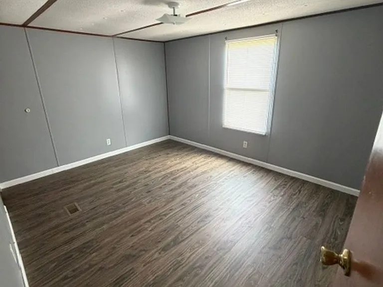 46 Prentis Rd — Photo 2