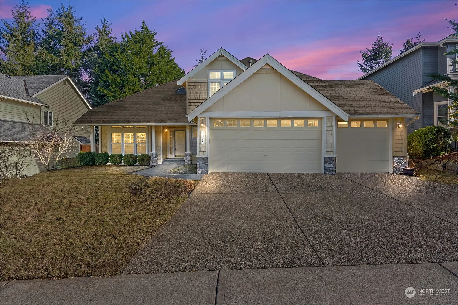 5532 Elizabeth Loop SE photo 1