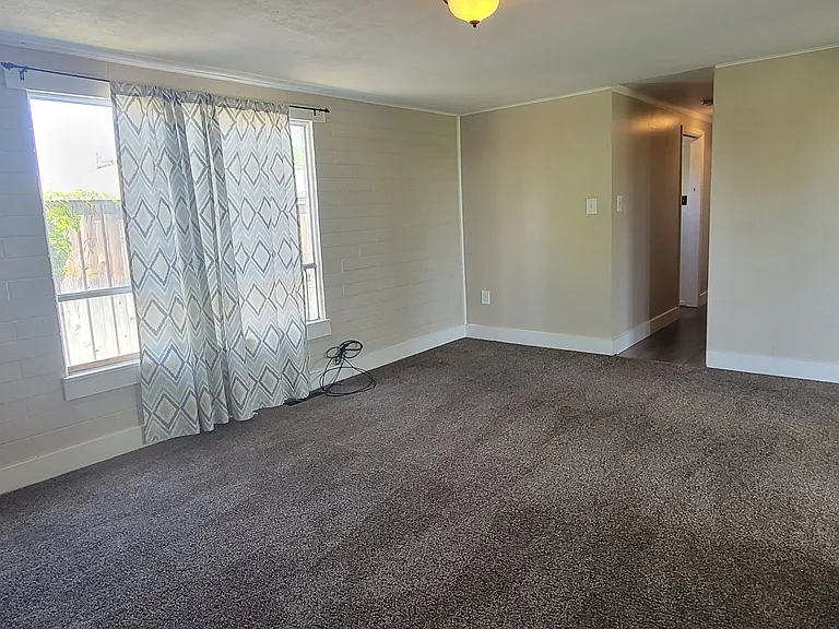 8490 S 1330 E — Photo 29
