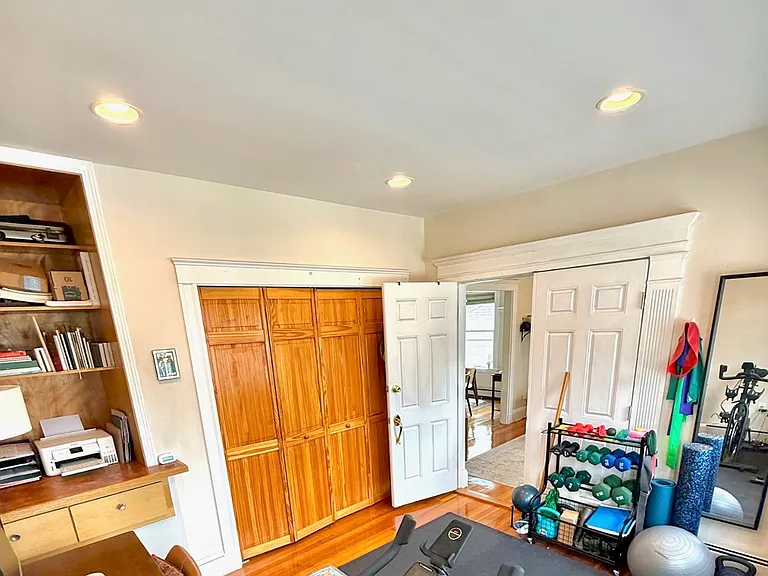 55 Gilbert St — Photo 20