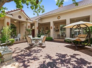 15 Butterfly Pl, The Hills, TX 78738