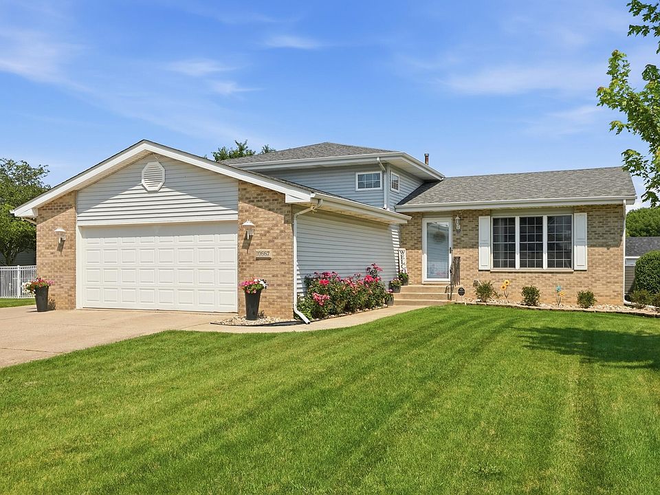 1st image of 10667 Millard Dr