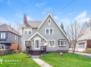 1908 S Compton Rd, Cleveland Heights, OH 44118