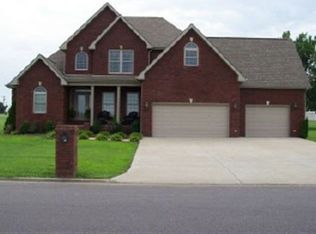 104 Summerlin Dr, Ledbetter, KY 42058