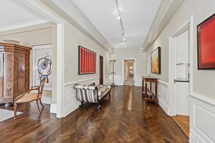 1st image of 1100 Park Ave #8A
