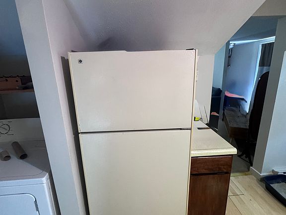 2nd image of 77 Cayuga St #2