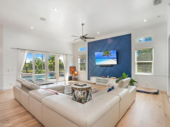 4th image of 11106 Regatta Lane
