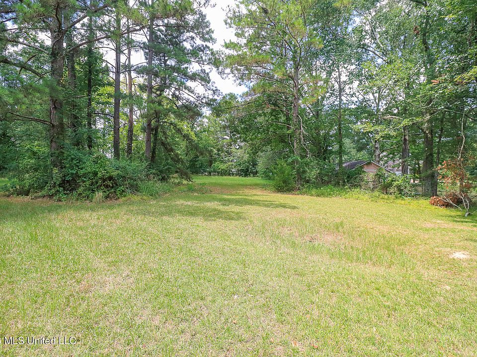 1st image of 0 Woody Dr
