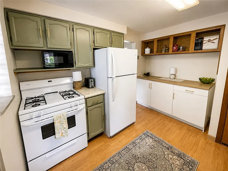 1627 Rockford Ave — Photo 8
